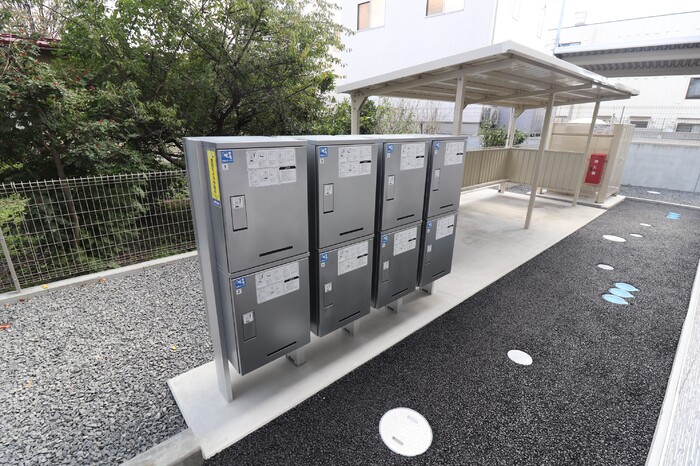 その他共有部分　宅配ボックス、駐輪場