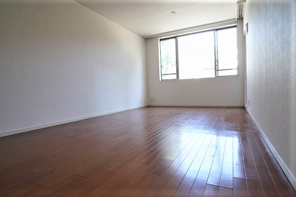 居室・リビング　内観1