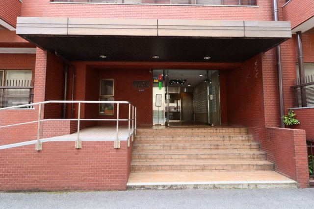 エントランス　毎日通るエントランスはこのようになっています