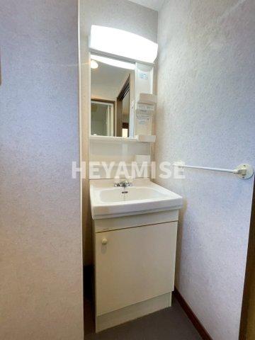 洗面設備　※同物件別号室の参考写真になります。※現況優先します。