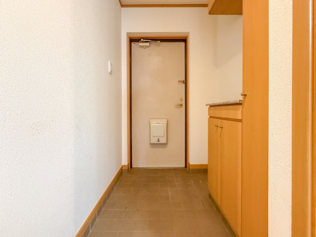 プラムガーデンの玄関写真