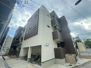 建物外観　オートロック付きで外部からの出入りが無く安心です