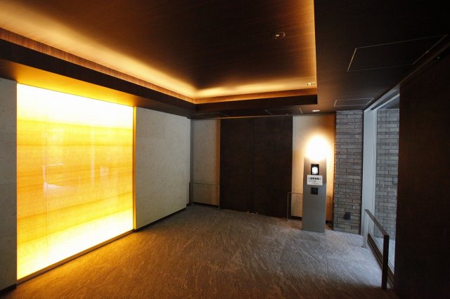 エントランス　エントランス