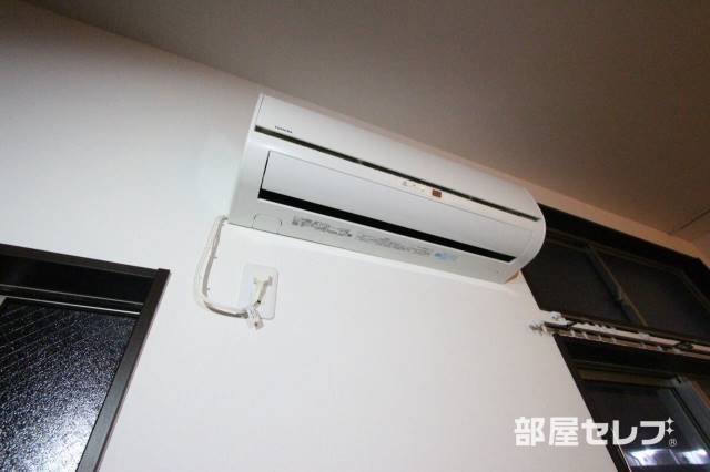 その他設備　エアコンで１年中快適ですね