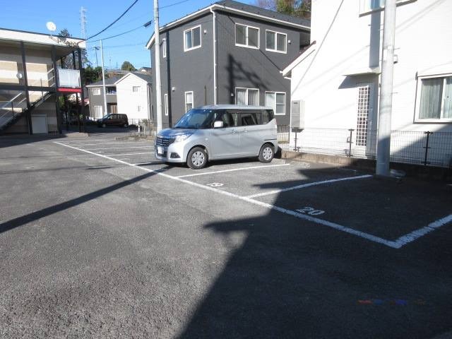 駐車場　駐車場