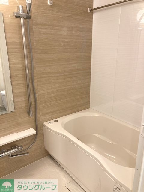 バス・シャワールーム　※写真は同タイプ住戸です。