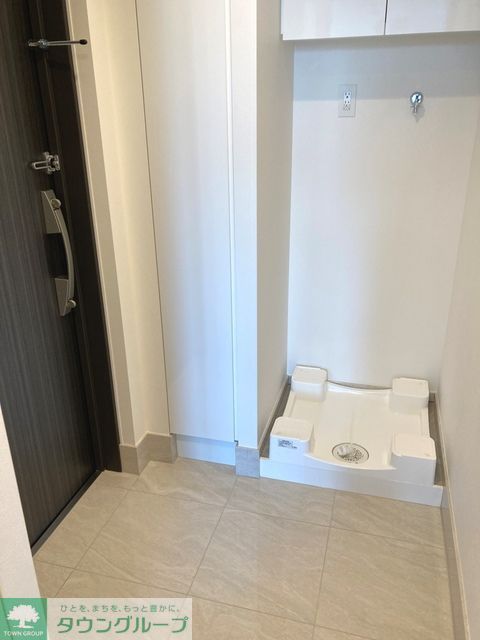 玄関　※写真は同タイプ住戸です。