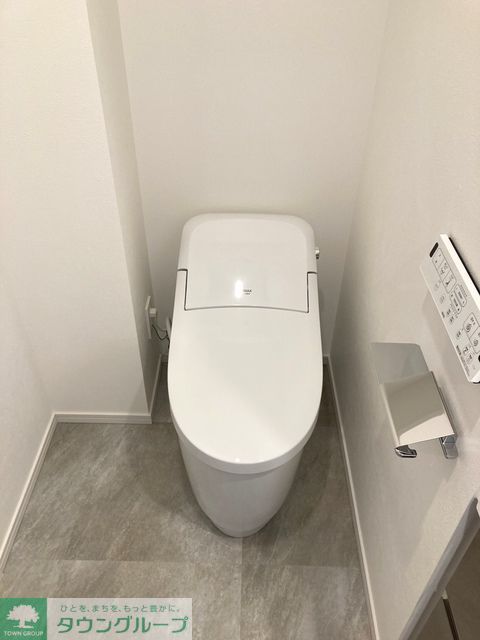 トイレ　※写真は同タイプ住戸です。