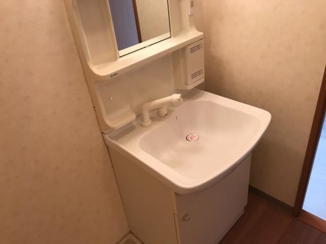 洗面設備　独立洗面化粧台付き