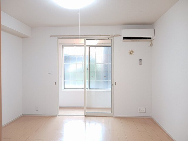 居室・リビング　使いやすい居間です