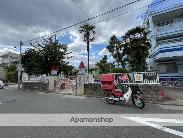 幼稚園・保育園　鶴田幼稚園（幼稚園・保育園）まで751m