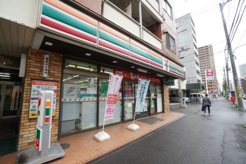 コンビニ　セブンイレブン 札幌南5条東店（コンビニ）まで73m