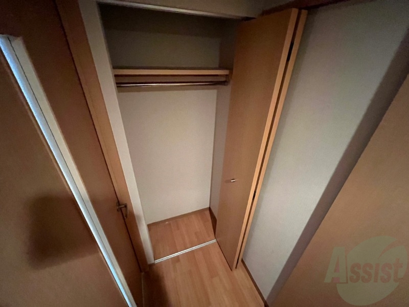 収納　寝室の収納です。部屋がすっきり片付きます。
