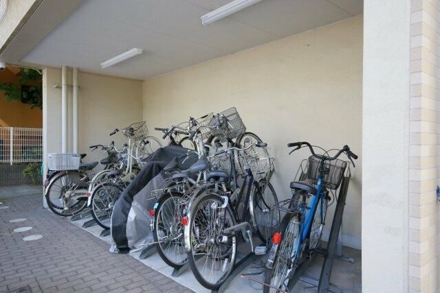 駐車場　駐輪場