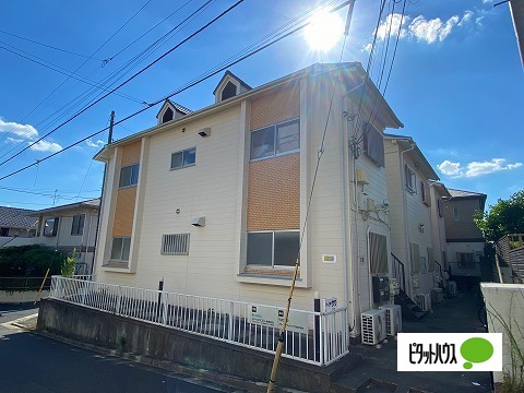 建物外観　周辺は閑静な住宅街