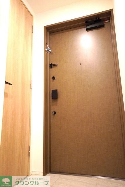 玄関　※写真は同タイプ住戸です。