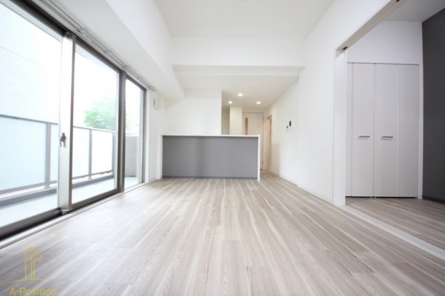 居室・リビング　MBC RESIDENCE