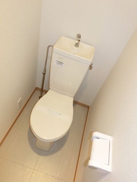 トイレ　トイレ
