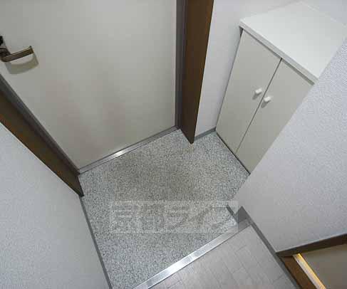 玄関　充分な広さです。