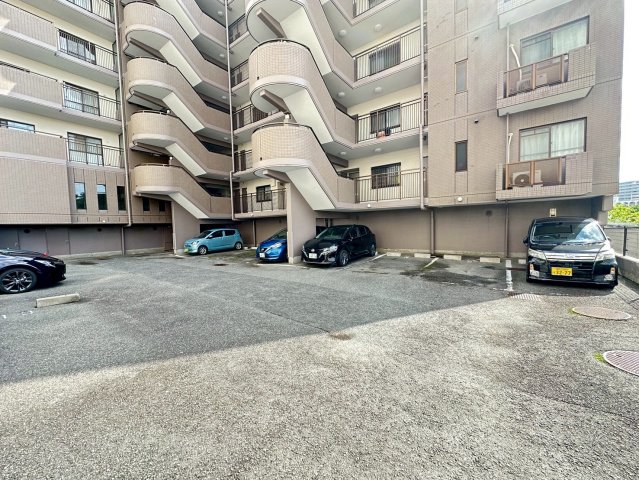 駐車場　詳細は、RISUMO江坂本店までお問合せください♪