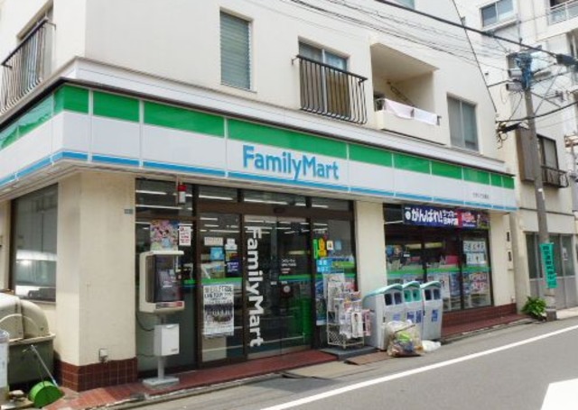 コンビニ　ファミリーマート佐野久下目黒店（コンビニ）まで395m