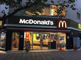 飲食店　マクドナルド板橋駅前店（飲食店）まで127m