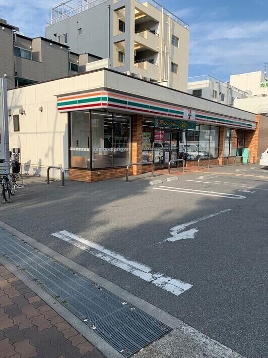 コンビニ　セブンイレブン神戸湊川インター店（コンビニ）まで226m