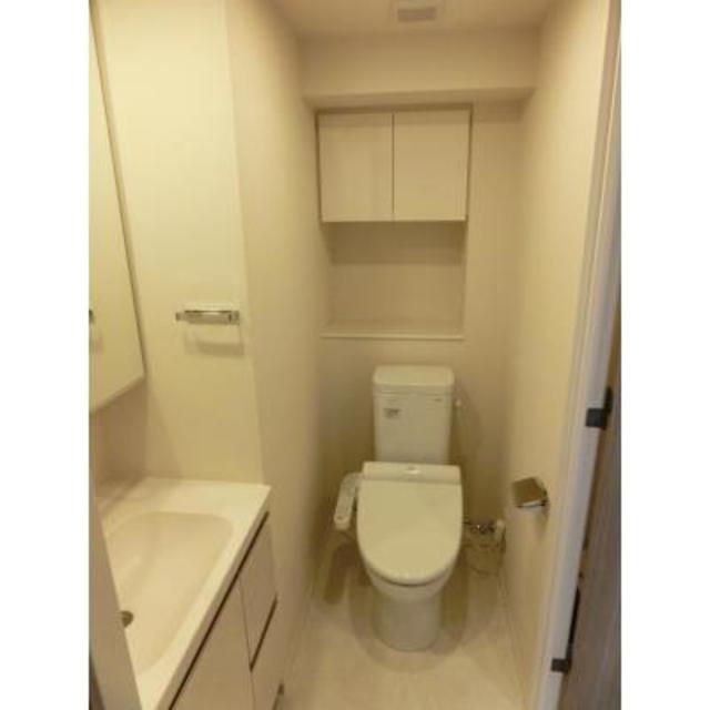 トイレ　※写真は同タイプ住戸です。