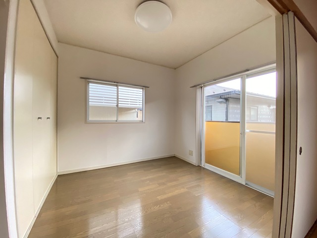 その他部屋・スペース　２面採光なので、明るく風通しのよい過ごしやすいお部屋です♪
