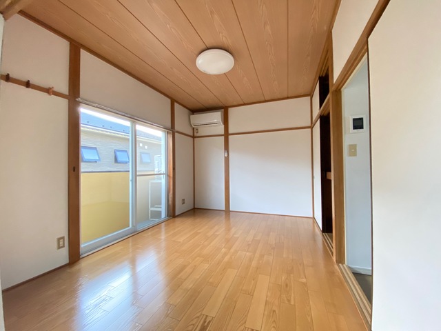 居室・リビング　南に面した洋室は採光・通風に優れた心地よい空間です！
