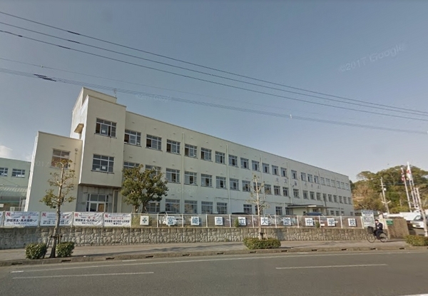 中学校　宮崎市立大淀中学校（中学校）まで863m