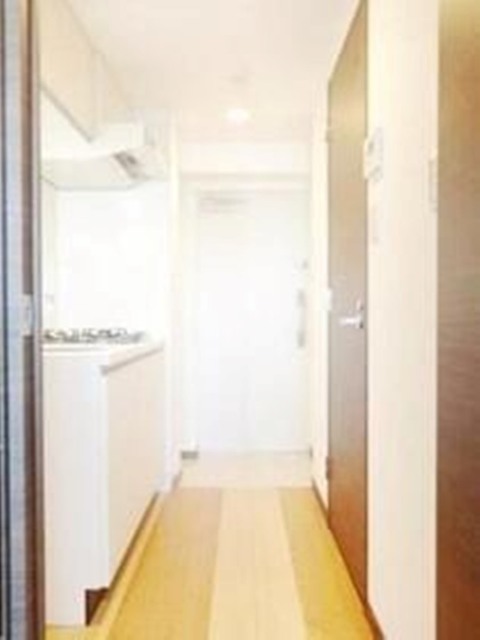 玄関　別部屋同仕様タイプ