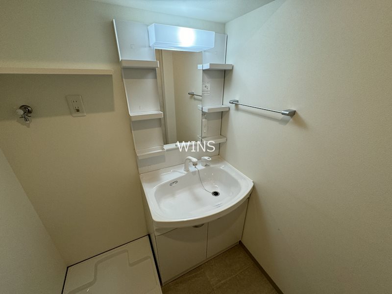 洗面設備　※別部屋参考写真です。