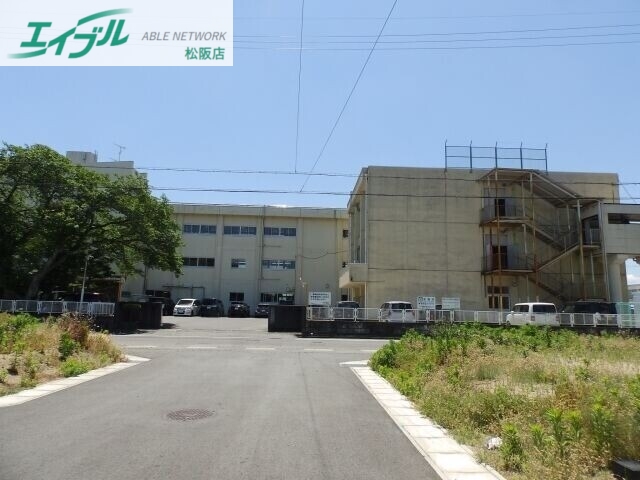 中学校　津市立南郊中学校（中学校）まで2735m