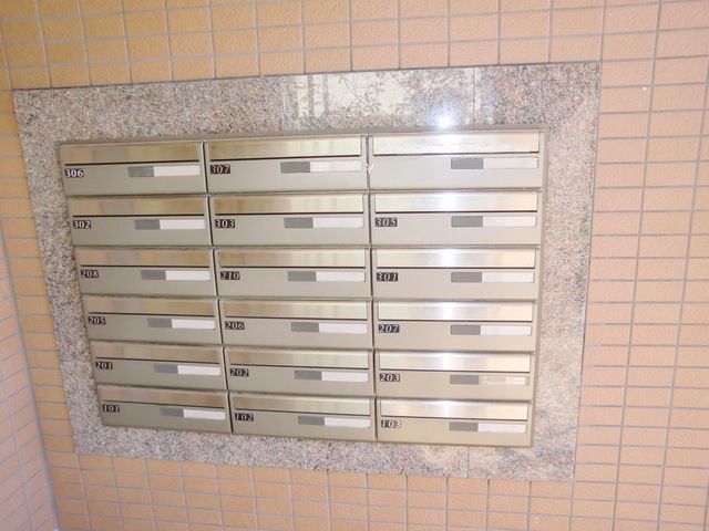 エントランス　★メールＢＯＸです★