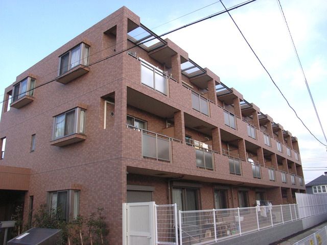 建物外観　★南向き日当たり良好・祖師ヶ谷大蔵駅徒歩５分・買い物・生活…