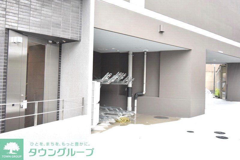 エントランス　部屋探しは株式会社　タウンハウジング　までお気軽にお問合せ…