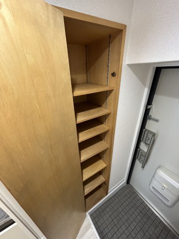 収納　※写真は同じマンションの違う部屋のものになります。