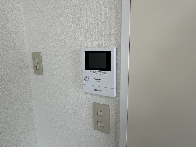 セキュリティ　※写真は同じマンションの違う部屋のものになります。