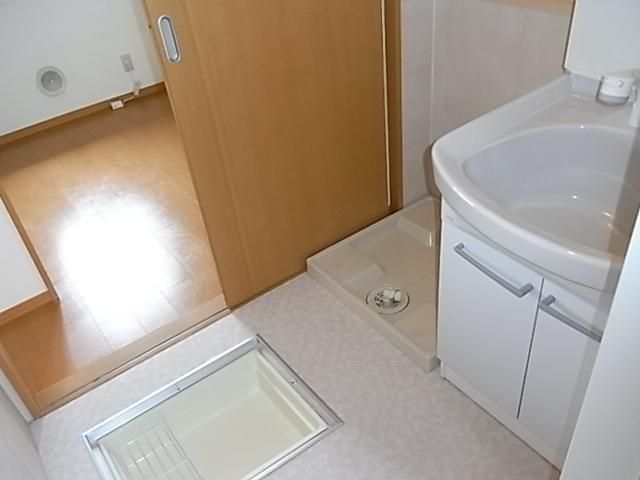 その他設備　★2階でも床下収納付き・シャンプードレッサー★