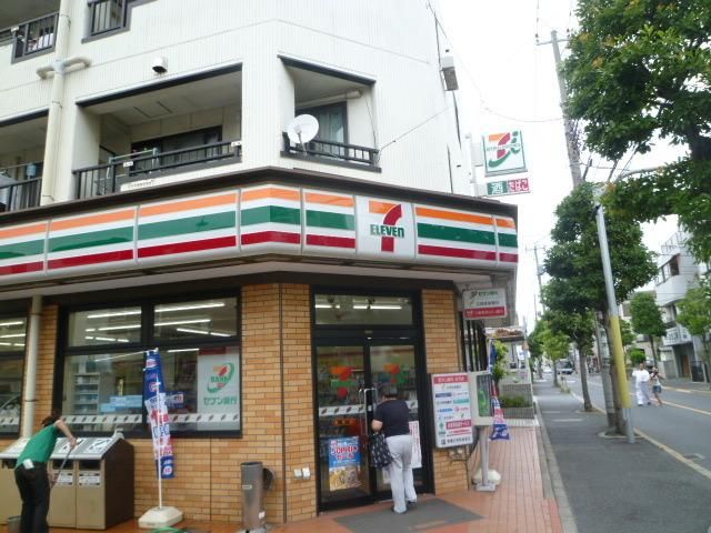 コンビニ　セブンイレブン（コンビニ）まで400m