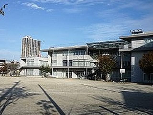 小学校　立川市立第一小学校（小学校）まで346m