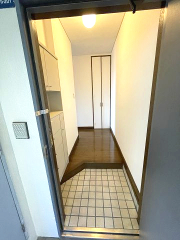 その他部屋・スペース　イメージとして同マンション他部屋を表示しています