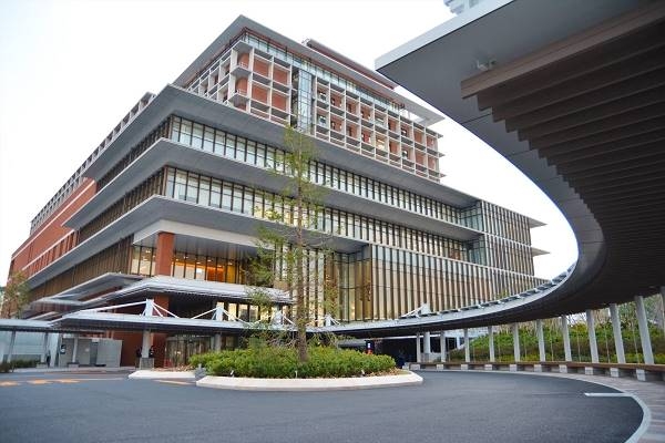 病院　昭和大学江東豊洲病院（病院）まで451m