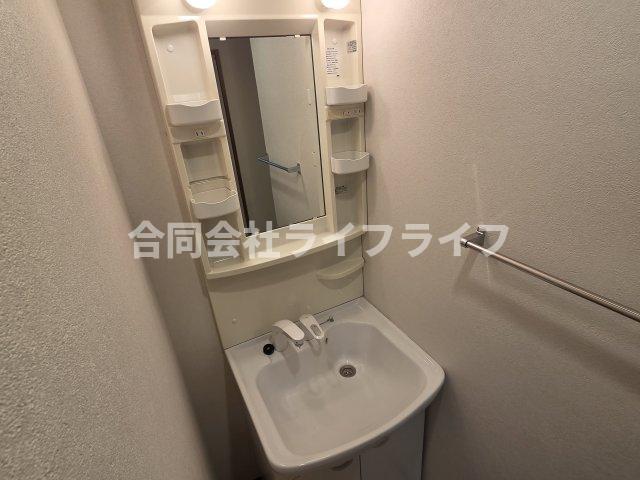 洗面設備　使いやすい洗面所です