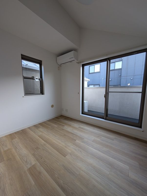 その他部屋・スペース　落ち着いて過ごせるお部屋なので、寝室にいかがでしょうか