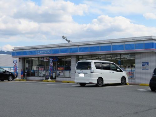 コンビニ　ローソン春日インター店（コンビニ）まで707m