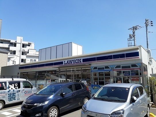 コンビニ　ローソン鎌倉富士見町駅前店（コンビニ）まで365m