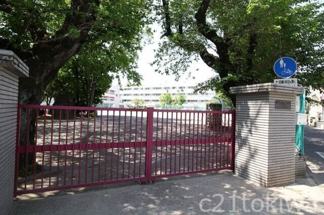 小学校　志木市立志木第三小学校（小学校）まで636m