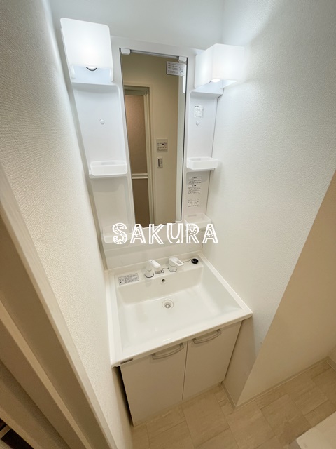 洗面設備　身支度に欠かせない独立洗面台♪